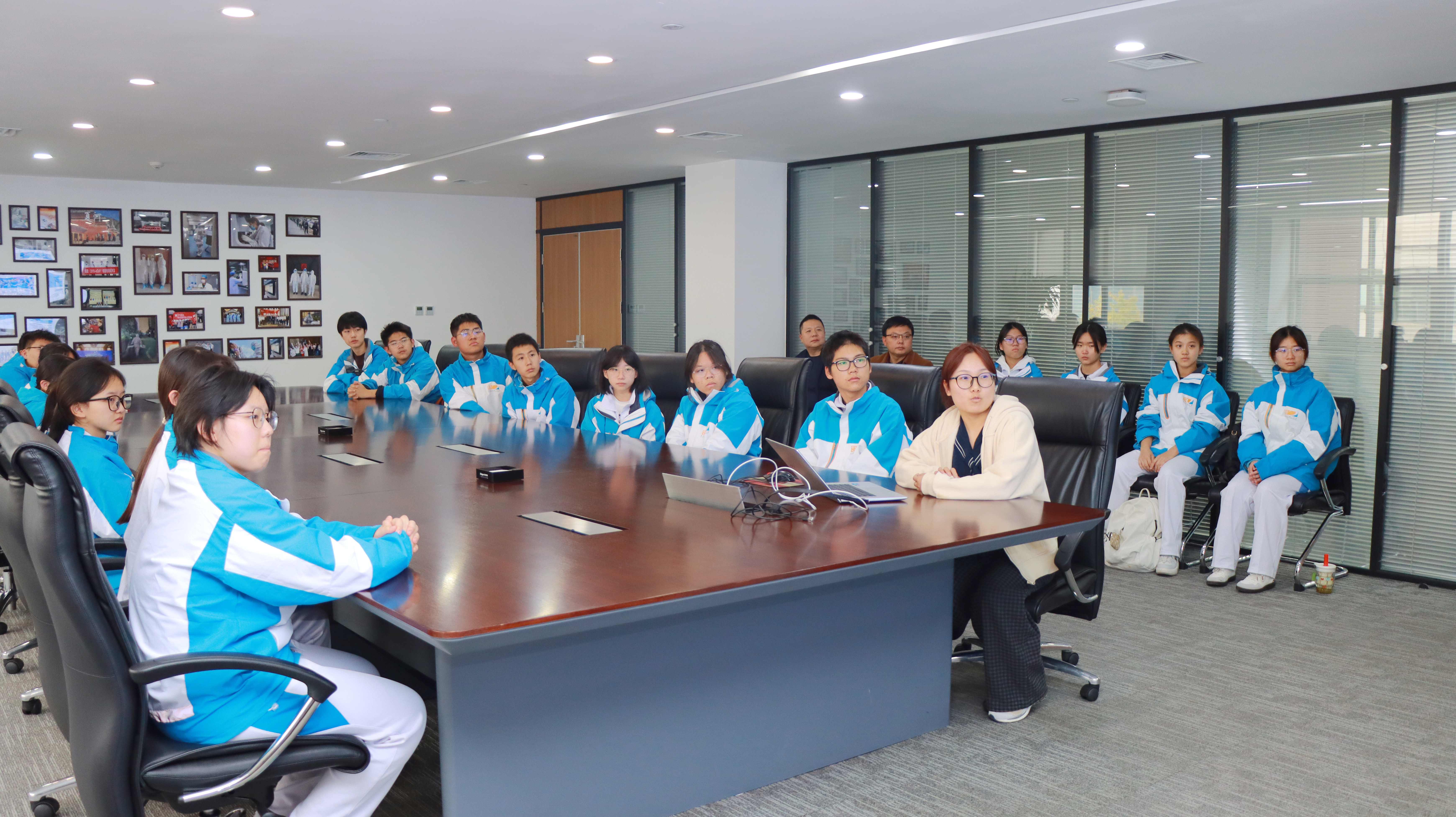 1762997625554009.jpg 微信图片_20251112152820_1239_254.jpg